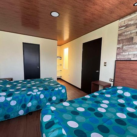 C&M Exclusive Private Rooms Quetzaltenango ภายนอก รูปภาพ