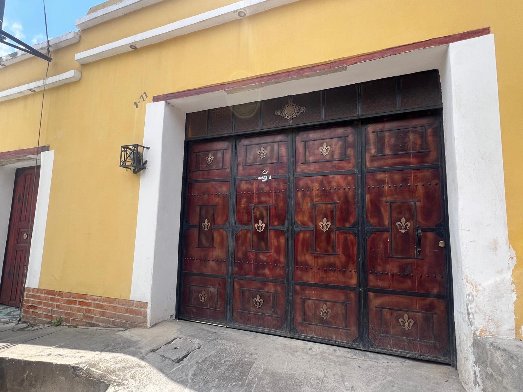 C&M Exclusive Private Rooms Quetzaltenango ภายนอก รูปภาพ
