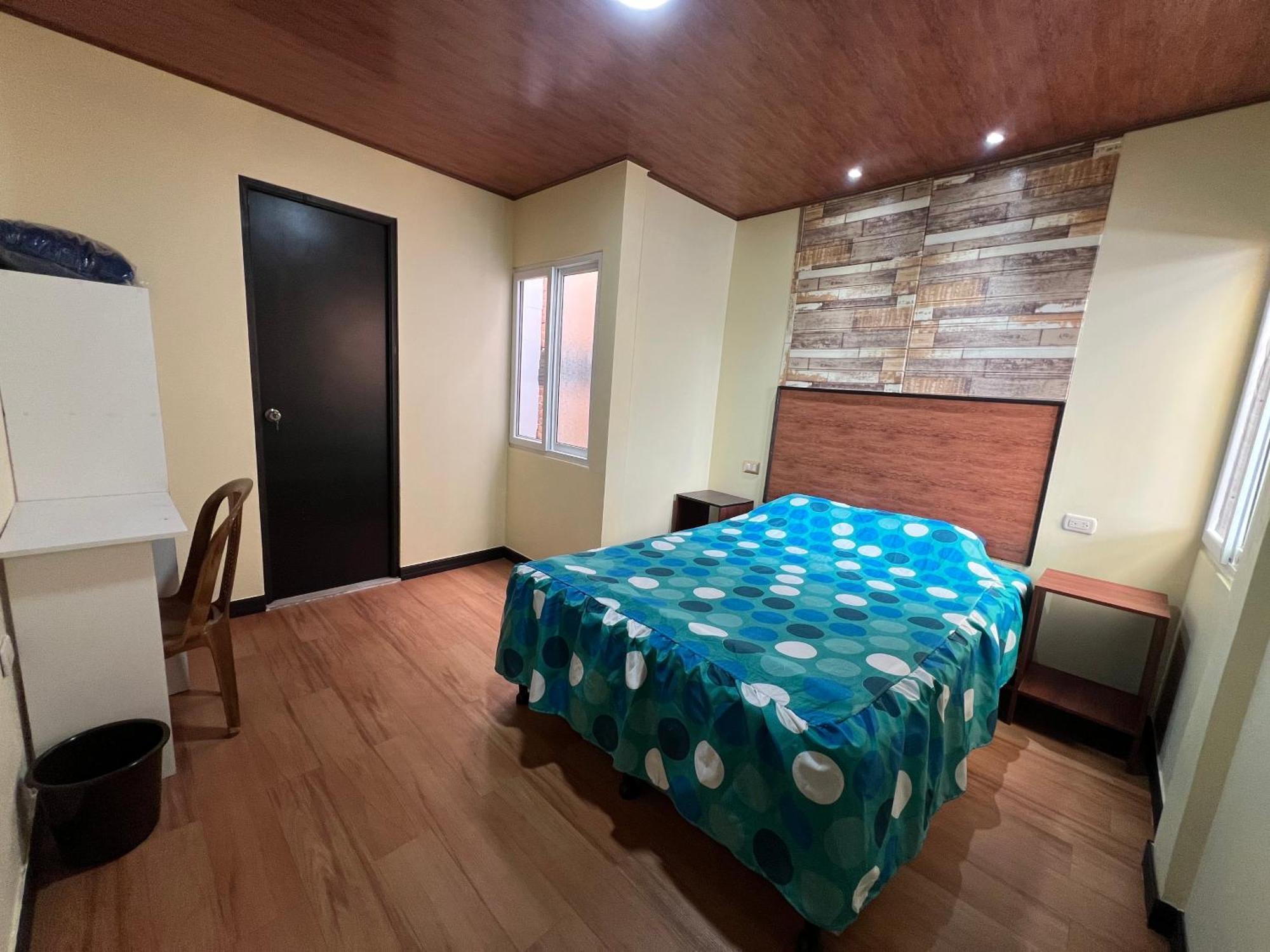 C&M Exclusive Private Rooms Quetzaltenango ภายนอก รูปภาพ