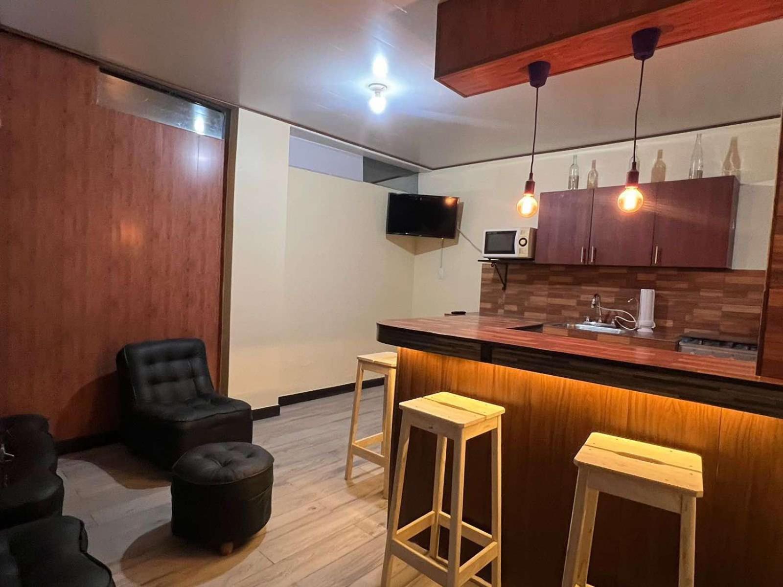 C&M Exclusive Private Rooms Quetzaltenango ภายนอก รูปภาพ