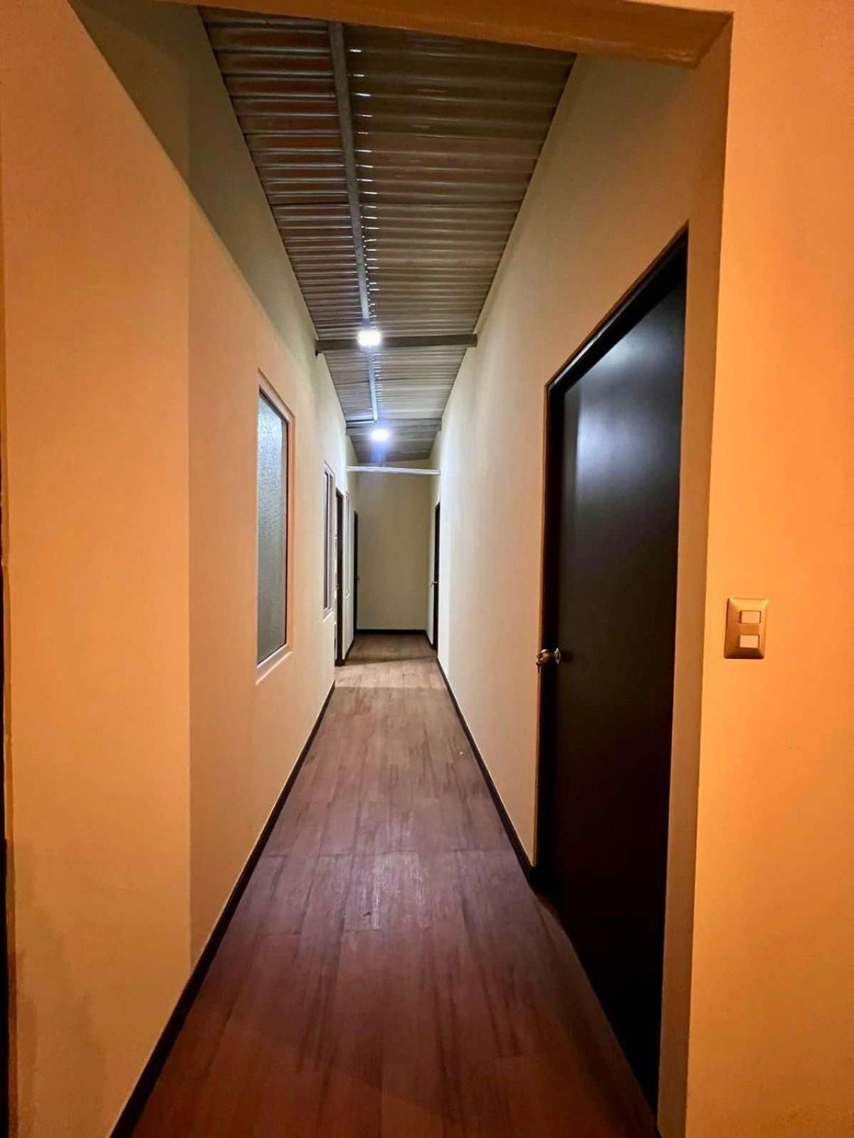 C&M Exclusive Private Rooms Quetzaltenango ภายนอก รูปภาพ