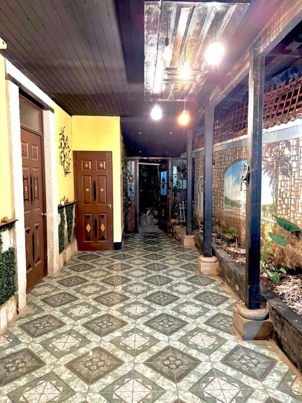C&M Exclusive Private Rooms Quetzaltenango ภายนอก รูปภาพ