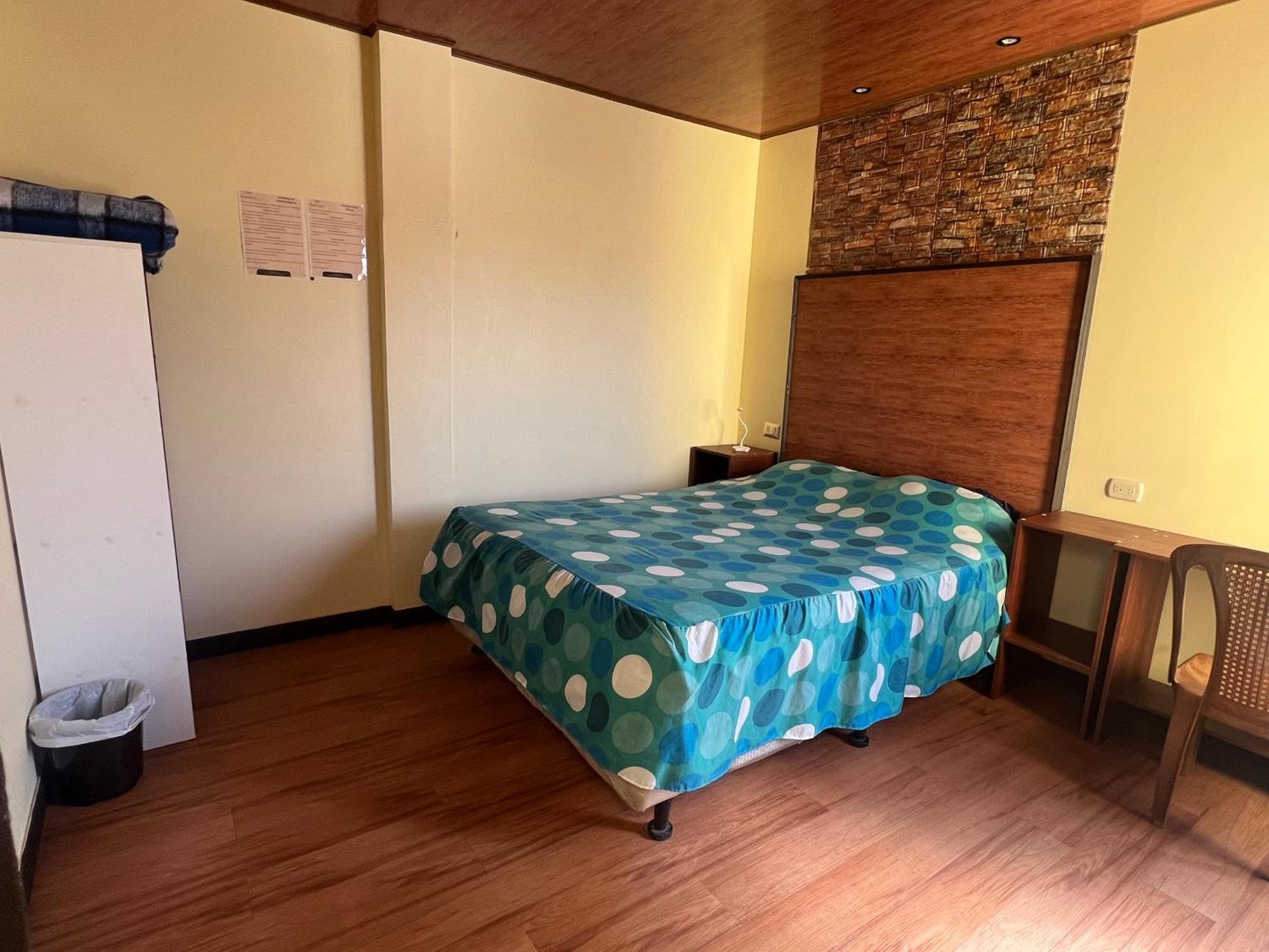 C&M Exclusive Private Rooms Quetzaltenango ภายนอก รูปภาพ